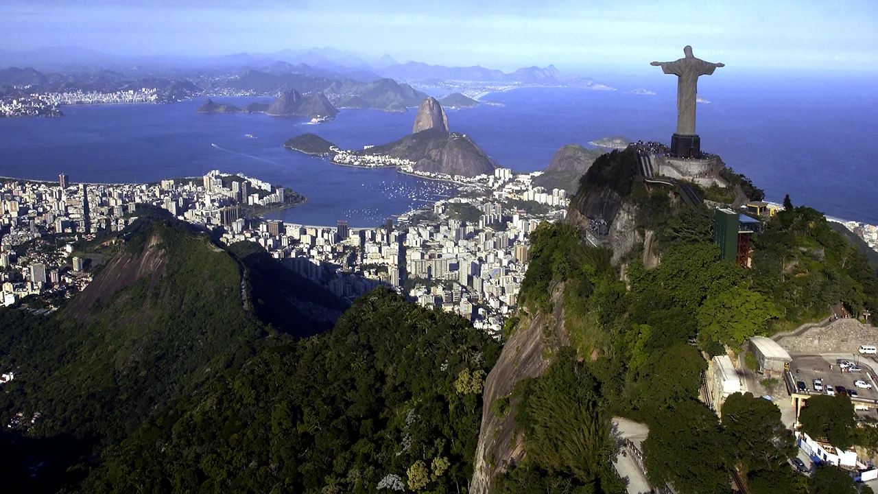 Opt miniștri din Brazilia și zeci de alți politicieni, anchetați pentru corupție