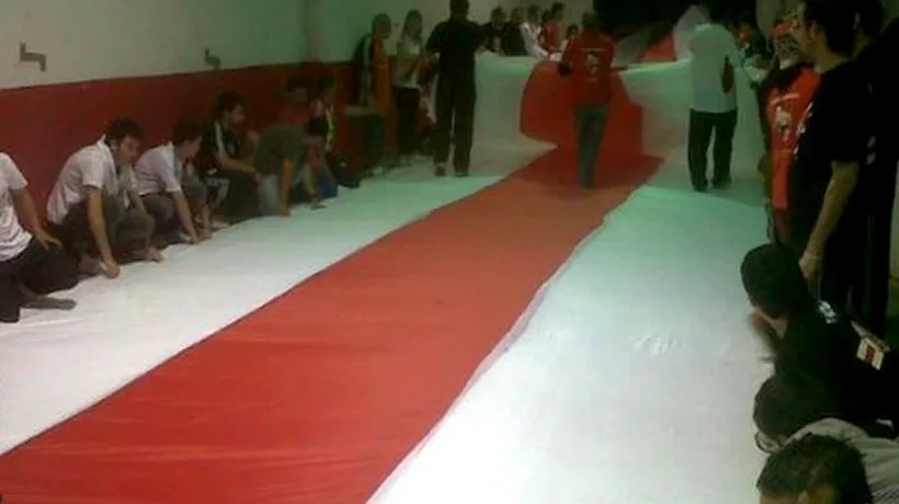 River Plate intră în Cartea Recordurilor cu un steag de 7.829 de metri, confecționat de fani