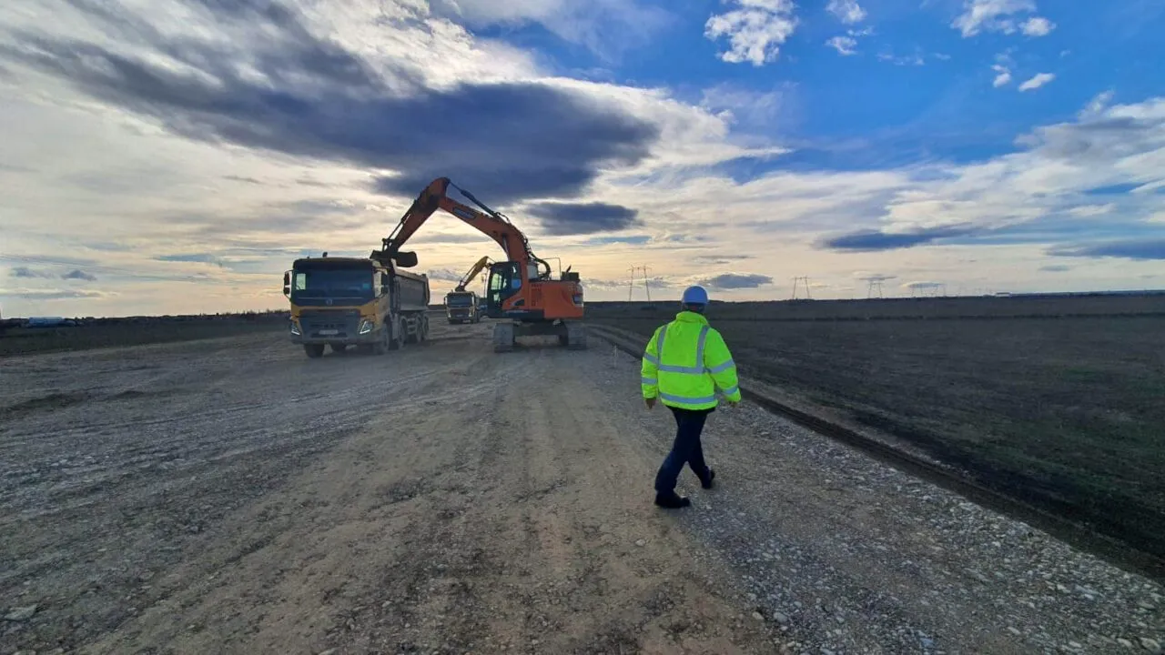 Secretar din Ministerul Transporturilor, vizită neanunțată pe șantierul Lotului 3 Sud al Autostrăzii București: „Mobilizare SUB AȘTEPTĂRI!”