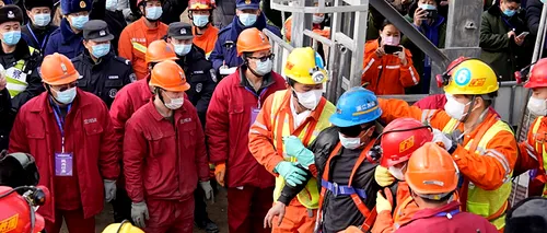 11 mineri chinezi blocați în subteran au fost salvați după două săptămâni