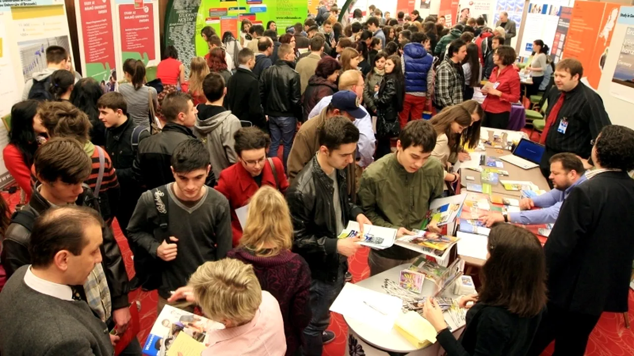 Ministerul Muncii propune eliberarea a 5.500 de autorizații de muncă pentru străini în 2014 -proiect