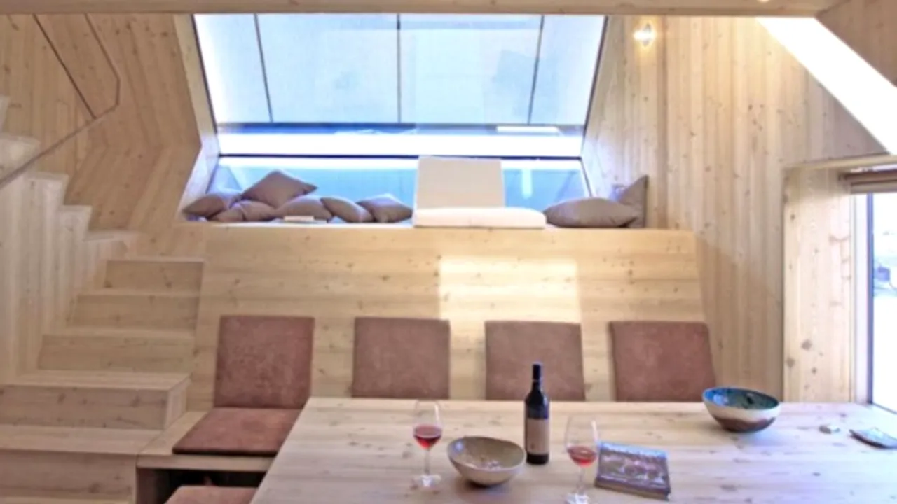 GALERIE FOTO. Cum arată casa denumită 