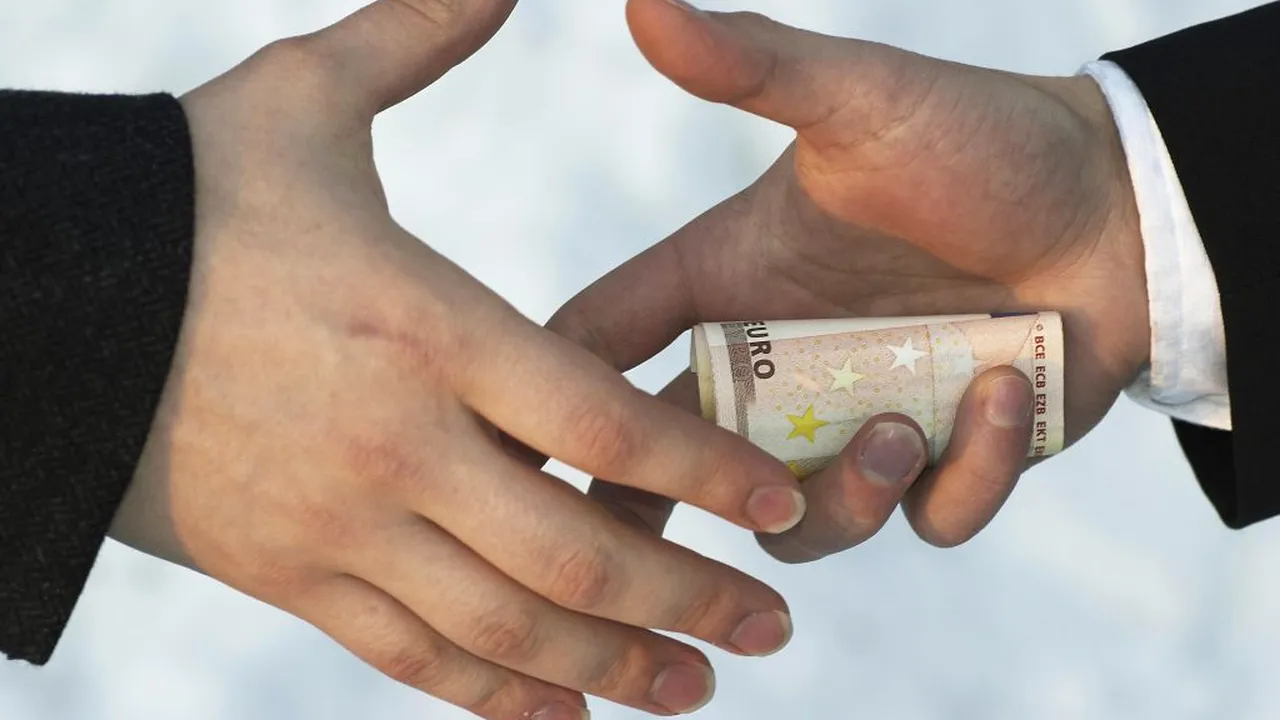 AFACERE. Milionarul Cătălin Hideg spune TOT despre licitația pentru măștile IGSU. Dezvăluiri bombă făcute din Abu Dhabi de masonul SRI! - VIDEO