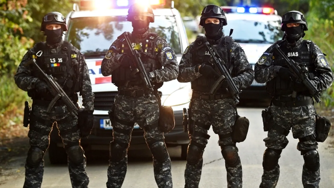 Mascații SIAS, care au greșit adresa, proces cu daune de 50 de mii de euro. Victimă: „Am încercat să-i opresc şi m-au târât agăţată de portieră”