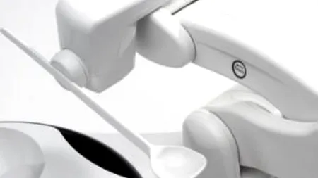 Cum arată robotul care poate ajuta persoanele cu dizabilități să mănânce. VIDEO
