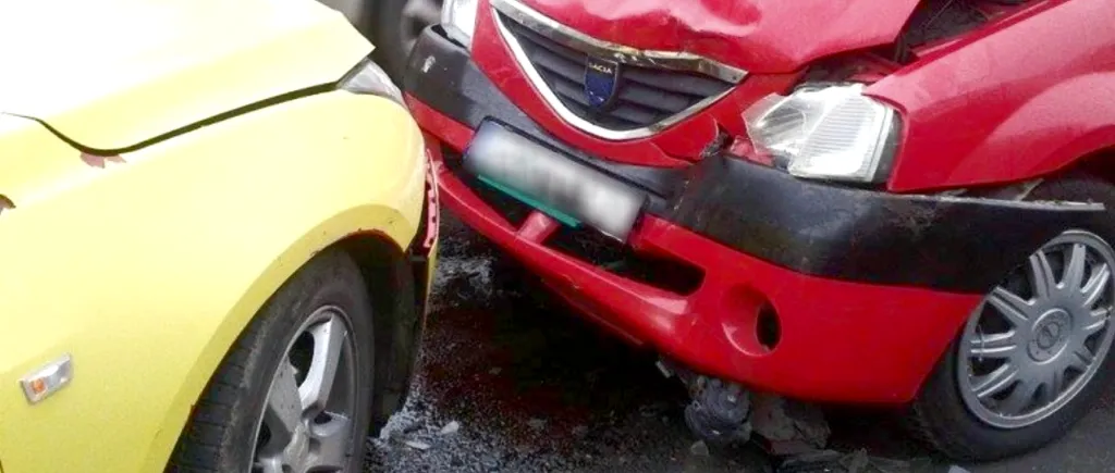 Accidente rutiere inventate pentru fraudarea firmelor de asigurări. 30 de persoane din Bihor implicate în această mega-escrocherie