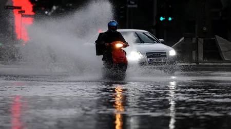 Camera Deputaților a aprobat legea privind introducerea permisului de conducere pentru mopede