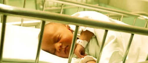 Premieră istorică în medicină. Bebeluș născut din trei părinți