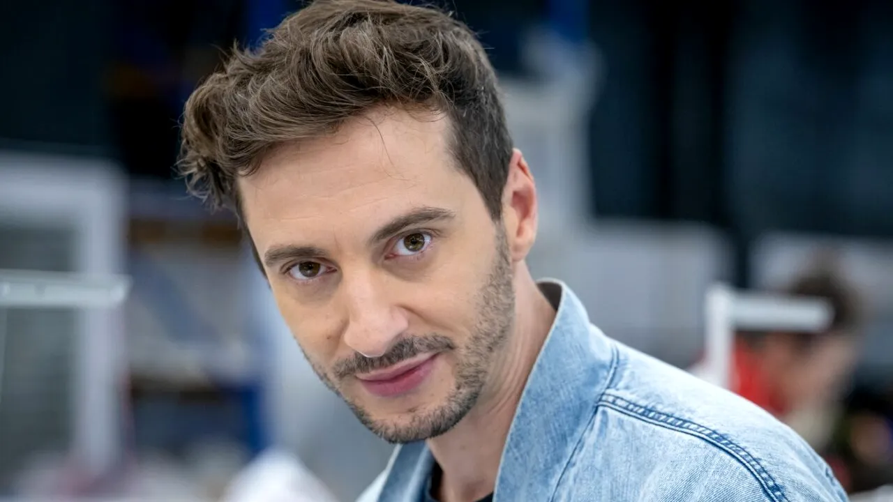 Regizorul ceremoniei Jocurilor Olimpice de la Paris a depus plângere pentru hărțuire online. Parchetul a deschis o anchetă