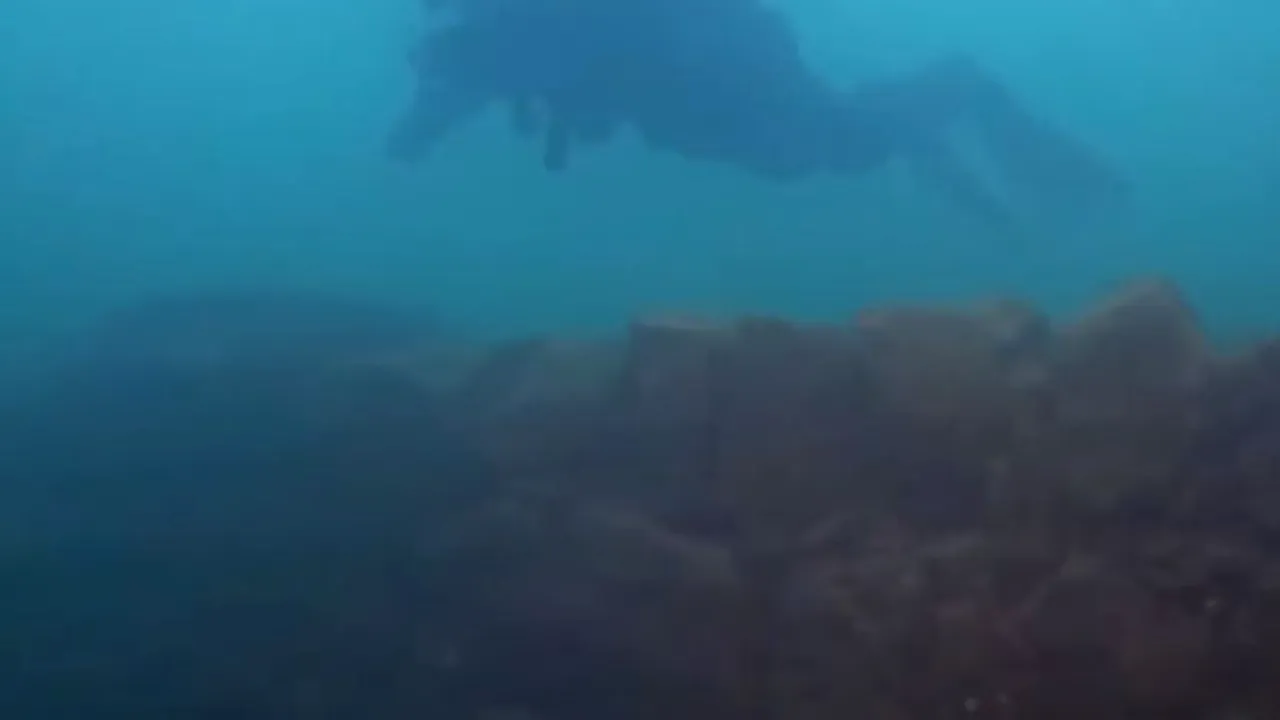 Descoperire incredibilă pe fundul celui mai mare lac din Turcia. Este vechi de 3.000 de ani și a aparținut unei civilizații misterioase 