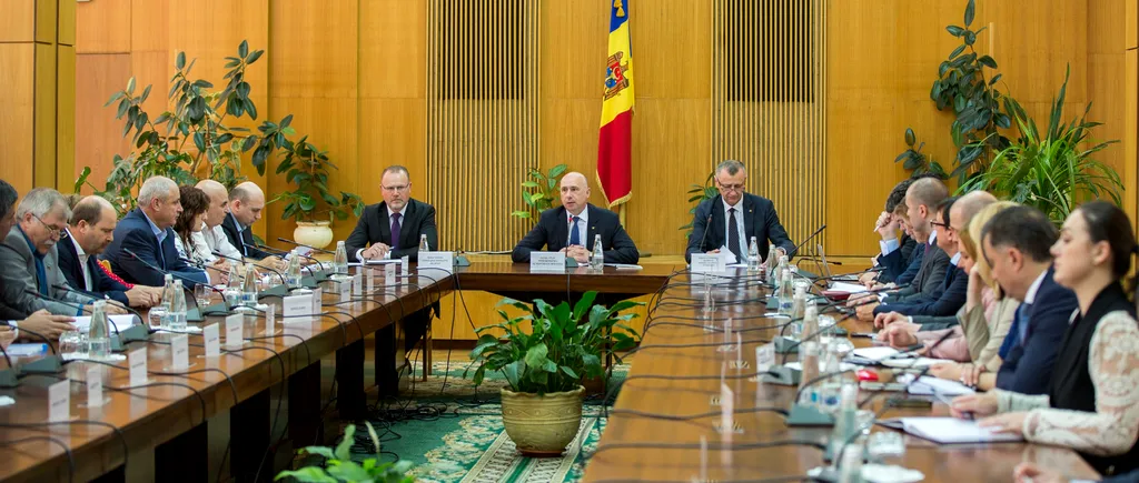 Guvernul de la Chișinău expulzează cinci diplomați ruși. Dodon critică dur decizia iar Rusia amenință cu o ripostă dură
