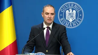 Ministrul Finanțelor, Alexandru Nazare, spune că rectificarea bugetară adoptată astăzi de Guvernul Niculescu menține ratingul de țară în afara „junk” și deschide calea spre o posibilă ieșire din zona negativă