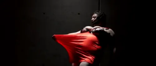 Spectacol de balet cu artiști obezi, în Australia
