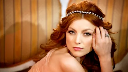 Elena Gheorghe, nuntă cu 1.700 de trandafiri albi