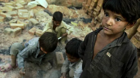 Zeci de milioane de sclavi în secolul XXl. Topul țărilor afectate de acest flagel