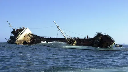 Cargou rusesc scufundat la 150 km de Portul Constanța! Unul dintre marinari ar fi murit