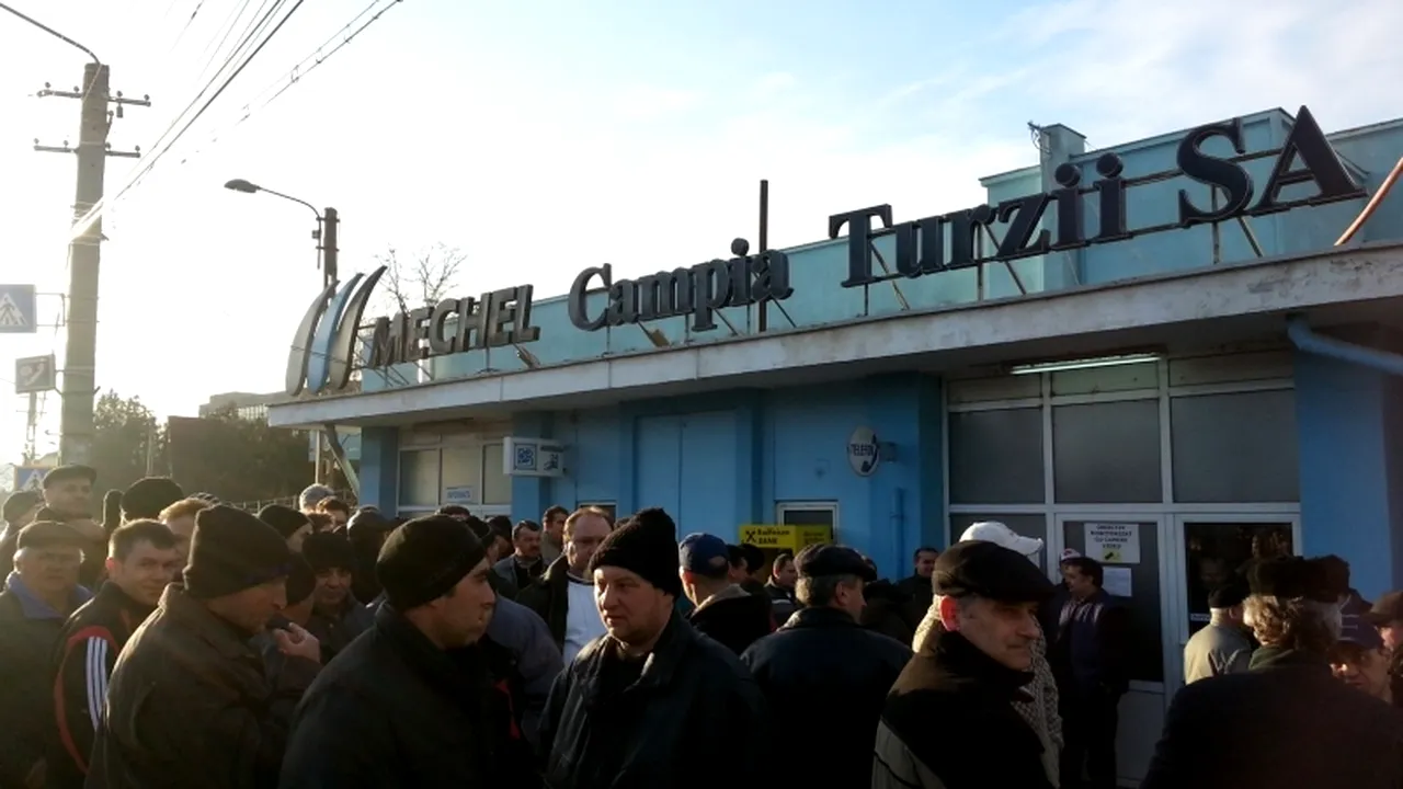 Cluj: A doua zi de proteste ale angajaților disponibilizați de la Mechel Câmpia Turzii 