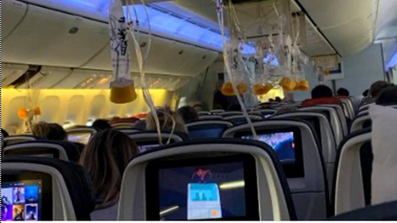 Un zbor de la Vancouver la Sydney s-a soldat cu cel puțin 35 de răniți, din cauza turbulențelor - VIDEO
