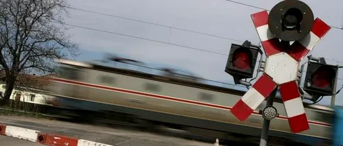 Noi informații în cazul mașinii spulberate de tren, în Cluj. O femeie a murit, iar doi copii au fost grav răniți. Cine se afla la volan