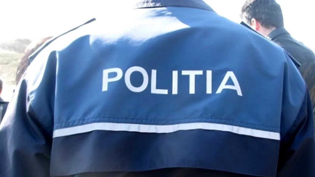Sucevean acuzat că a agresat un polițist și a amenințat cu coasa alți polițiști, trimis în judecată