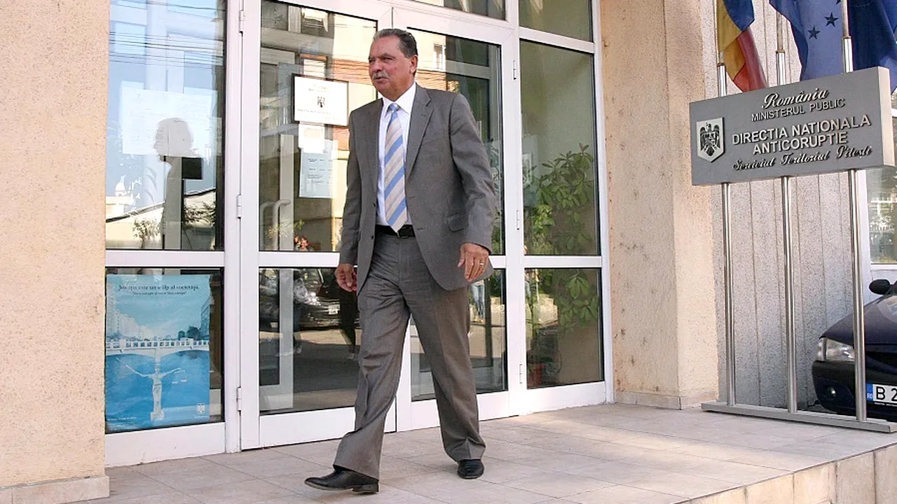 Președintele CJ Argeș s-a prezentat la DNA însoțit de avocat și de un cardiolog