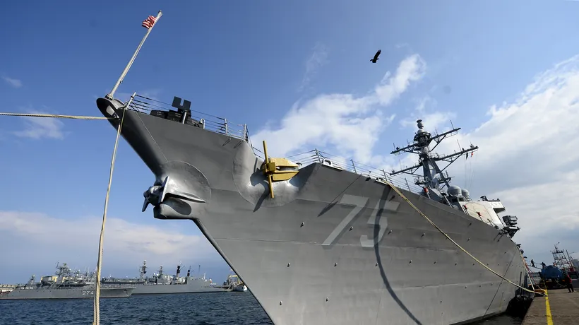 Distrugătorul american USS Donald Cook sosește în Marea Neagră