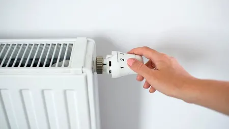 Mii de bucureșteni fac frigul în case, luni, când afară sunt minus 7 grade! Sunt sute de blocuri afectate de avarii!