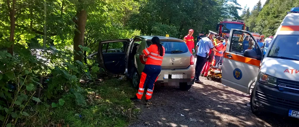 FOTO. Accident mortal pe DN1. Un șofer a intrat pe contrasens și s-a izbit de un alt autoturism. Șoferul din cealaltă mașină a murit nevinovat