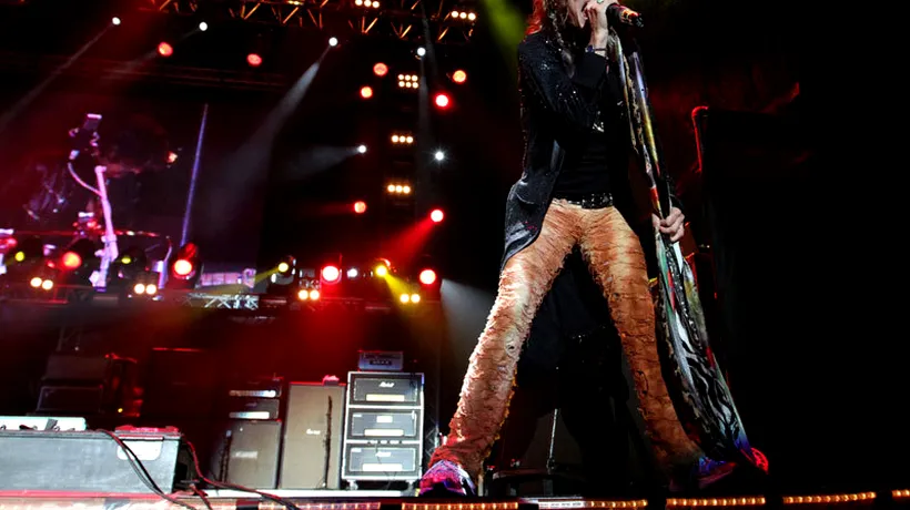 Steven Tyler, solistul trupei Aerosmith, s-a despărțit de logodnica lui