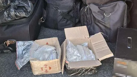 O mașină ucraineană burdușită cu argint a fost capturată la frontiera cu Ungaria. Destinația, Cehia
