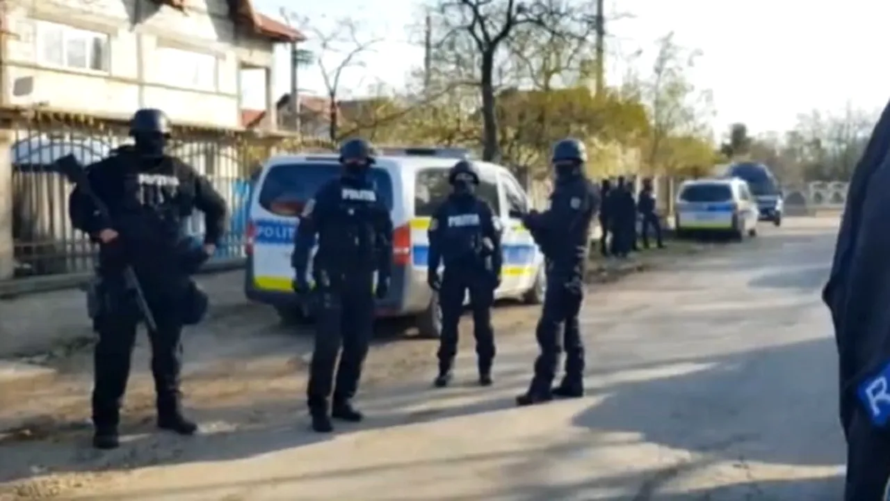 Persoane necunoscute au încercat să provoace o revoltă a cadrelor MAI, după decizia CCR. „Se anulează drepturile bănești”