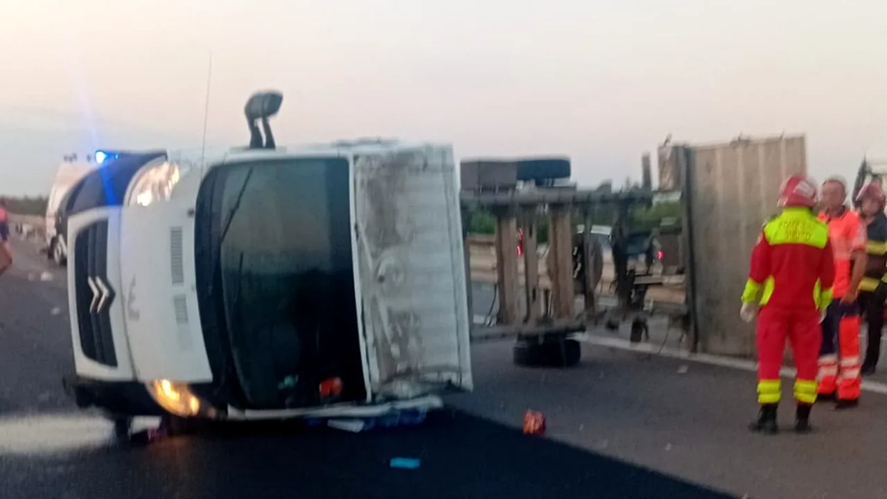 Coliziune MORTALĂ pe A1 București-Pitești. Șoferul unei autoutilitare a murit după ce mașina s-a izbit de glisieră și s-a răsturnat