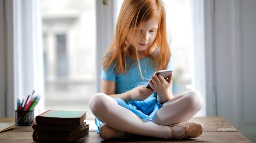 Primul oraș din lume care INTERZICE copiilor sub 13 ani să utilizeze smartphone-urile. Se aplică și la școală și acasă