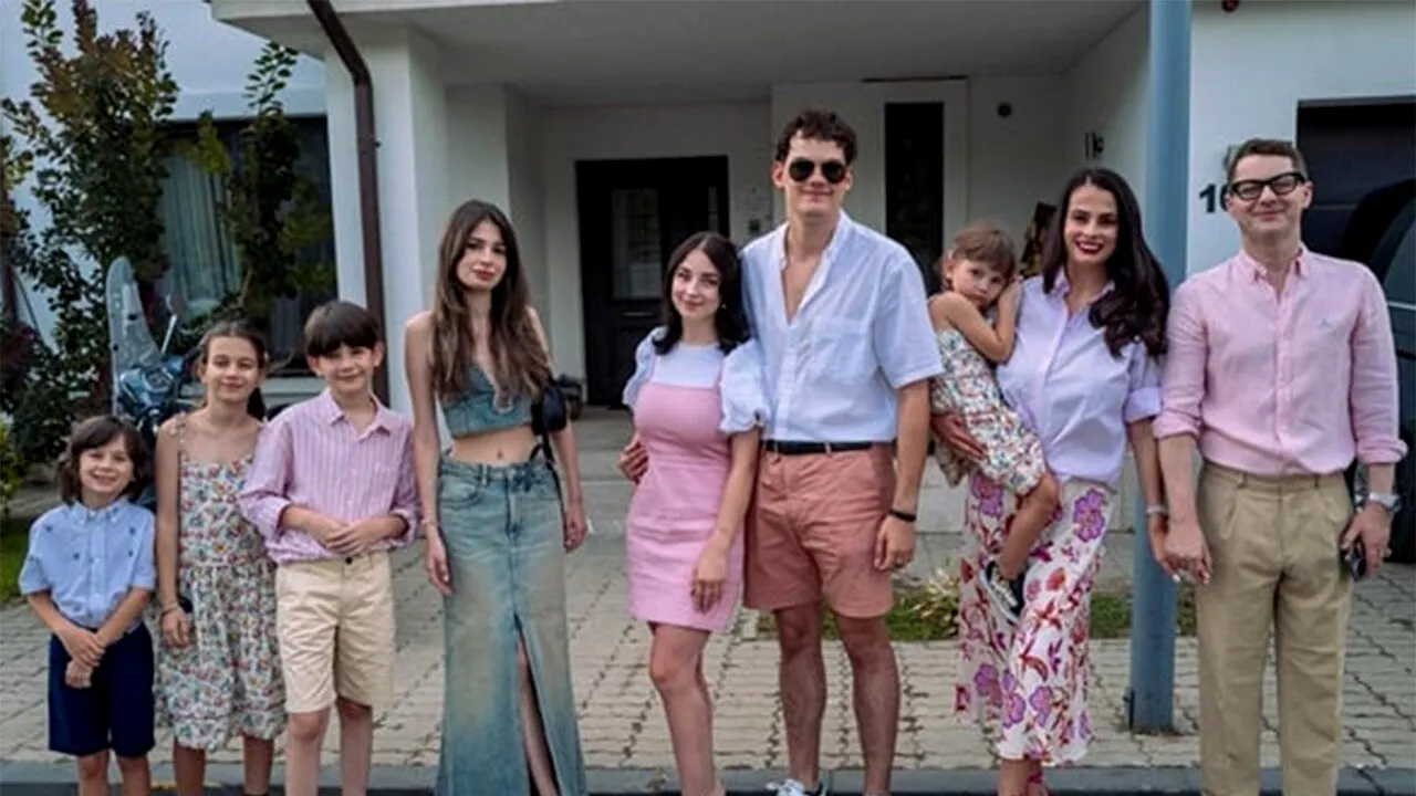 TOP 10 - Vedetele din România care au născut cei mai mulți copii. Ele sunt 