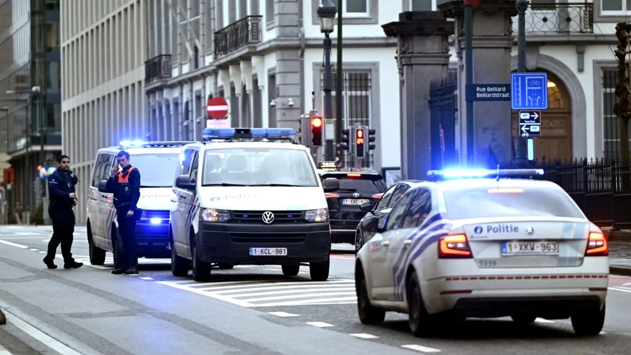 Belgia: Un bărbat ÎNARMAT a încercat să pătrundă în biroul prim-ministrului
