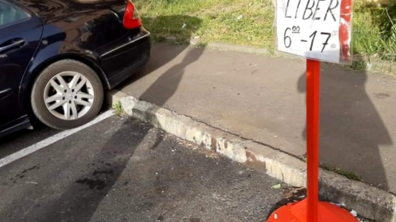 Un bărbat a închiriat un loc de parcare, de la primărie, și apoi a invitat toți șoferii să îl folosească