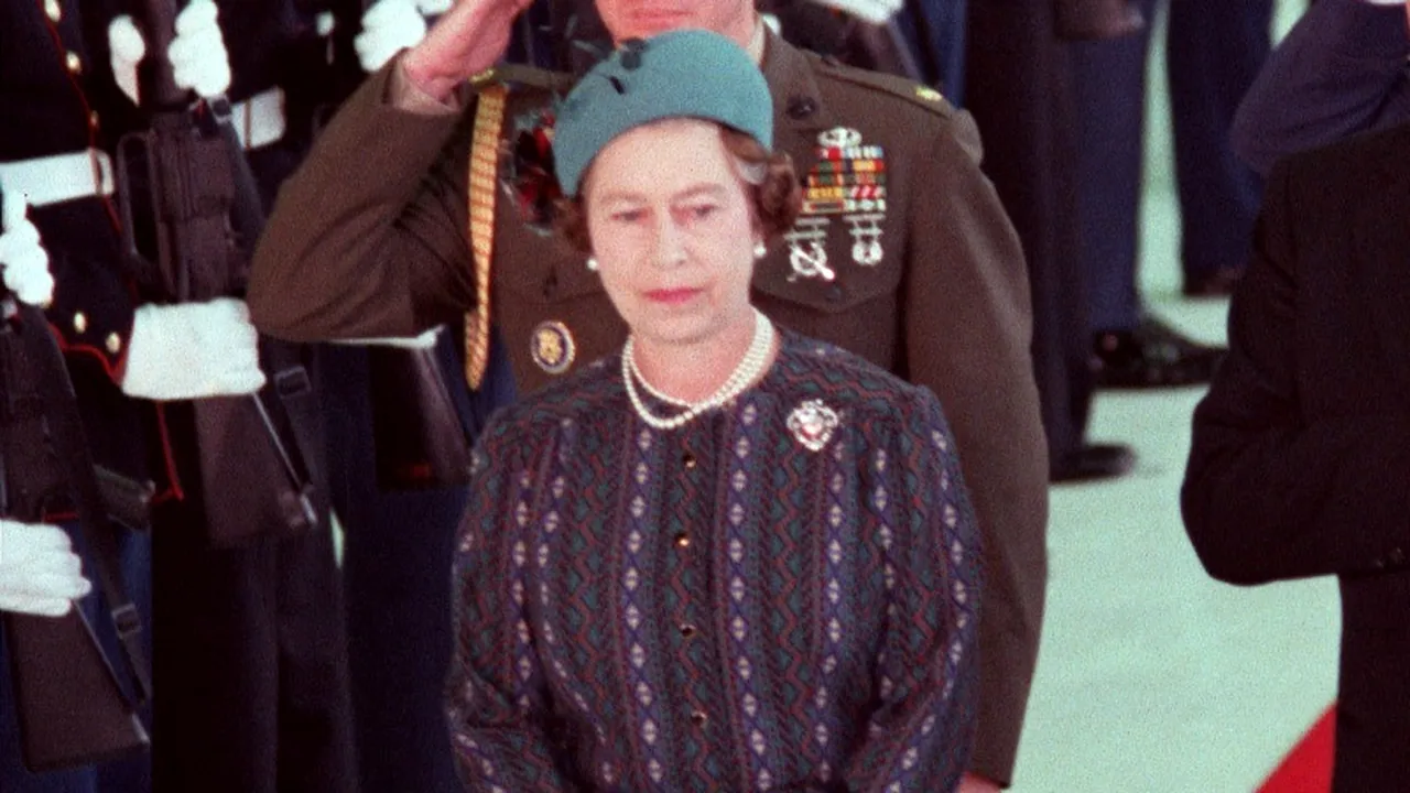 Mesajul pregătit de regina Elisabeta a II-a pentru cel de-al Treilea Război Mondial