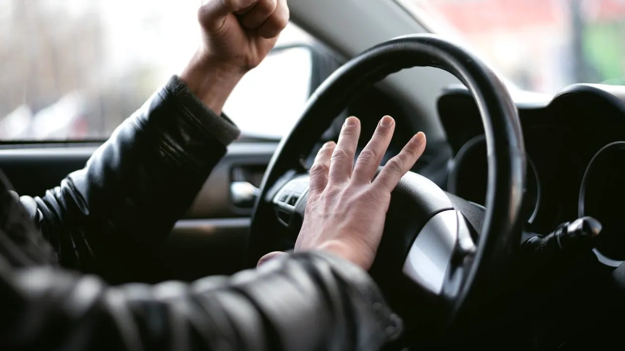 Modificări în Codul Rutier. Zece prevederi de care șoferii trebuie să țină cont