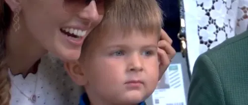 DJOKOVIC și-a adus băiețelul să-l vadă cum ridică trofeul de Grand Slam de la WIMBLEDON