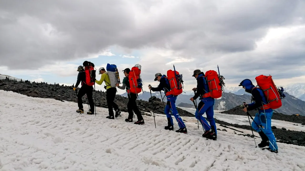 Secretul LONGEVITĂȚII românilor din Carpații de Curbură. Locul unic unde fiecare gură de aer e pură terapie