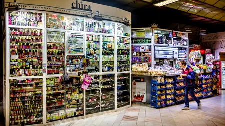 Fără spații comerciale în stațiile de metrou. “Periclitează securitatea persoanelor în caz de urgenţă!” Anunțul făcut de Metrorex