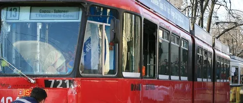 Două tramvaie s-au ciocnit la Iași, apoi au deraiat; Opt persoane au fost rănite. UPDATE