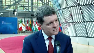 Nicușor Dan, optimist că România va avea marți un Guvern cu puteri depline. Ce mesaj le transmite investitorilor străini care i-au spus „nu alegeri anticipate!”