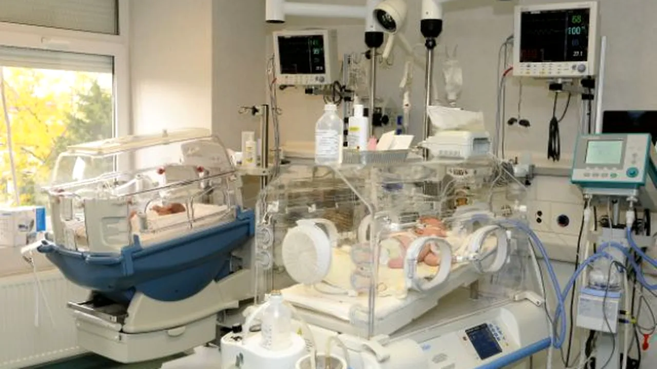 Două fetițe schimbate la naștere și-au cunoscut adevărații părinți după 35 de ani