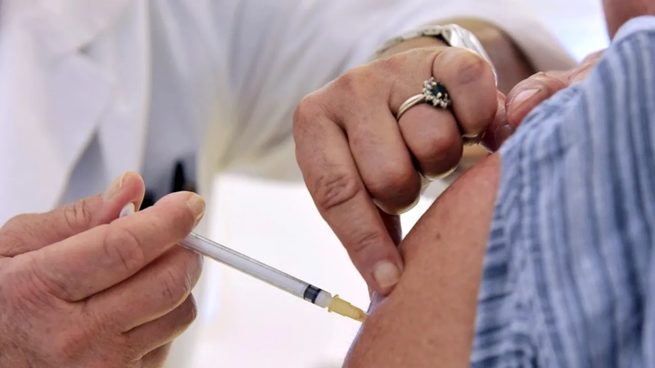 Ministerul Sănătății recomandă celor care merg în Ucraina la Campionatul European să se vaccineze împotriva rujeolei