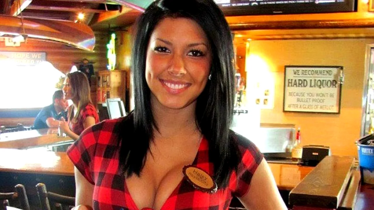 Ascensiunea restaurantelor care imită Hooters. Cum s-au descurcat în perioada crizei financiare francizele unde chelnerițele se îmbracă în iepurași