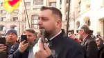 Jurnaliștii TVR, AMENINȚAȚI și hărțuiți după un incident cu susținătorii lui Călin Georgescu