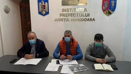 Autorităţile din Hunedoara vor să declare stare de alertă în județ, după ce firma de salubrizare vrea să sisteze serviciul în 61 de localităţi