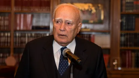 A murit Karolos Papoulias, fost președinte al Greciei