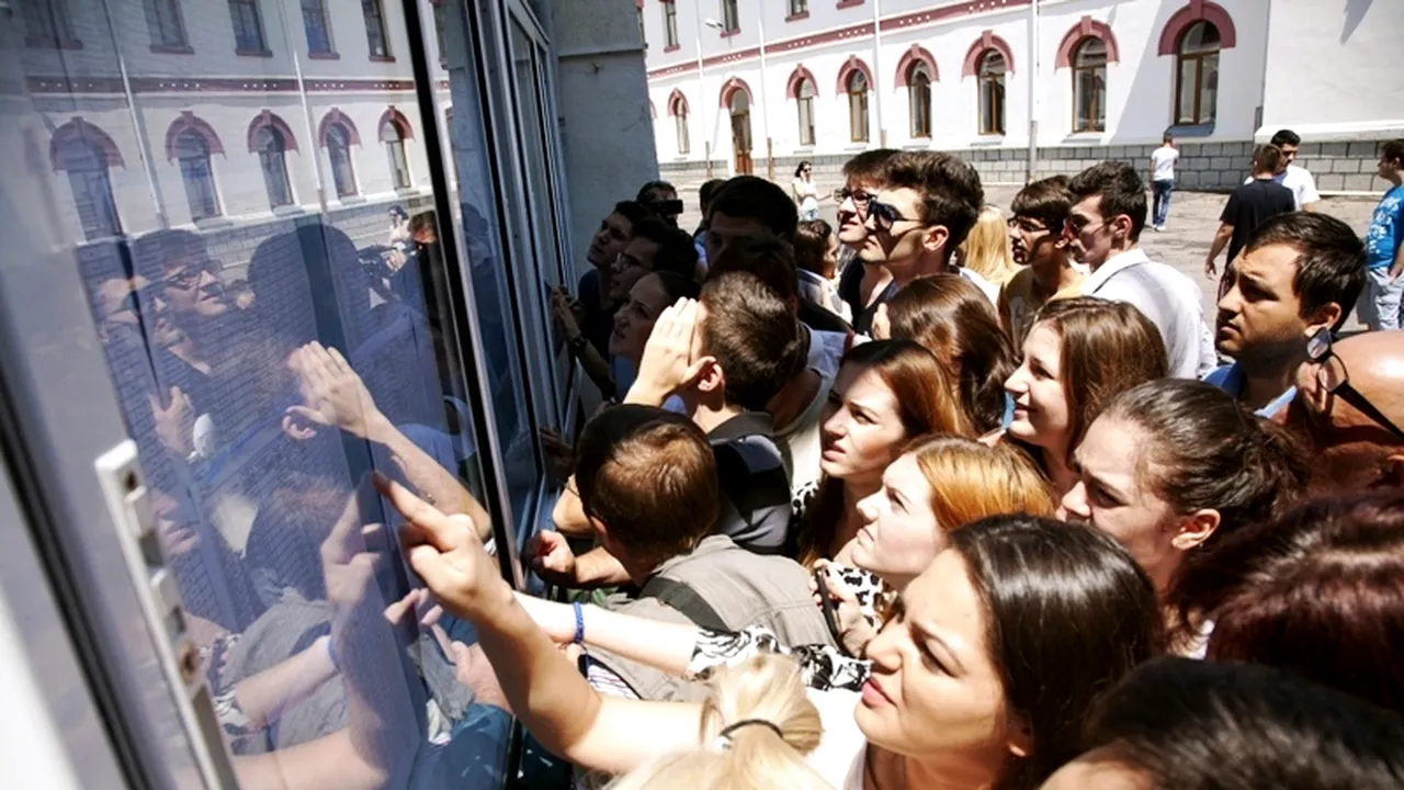REZULTATE BAC 2013 BUCUREȘTI. Doar 15,46% dintre absolvenții din Capitală au promovat examenul